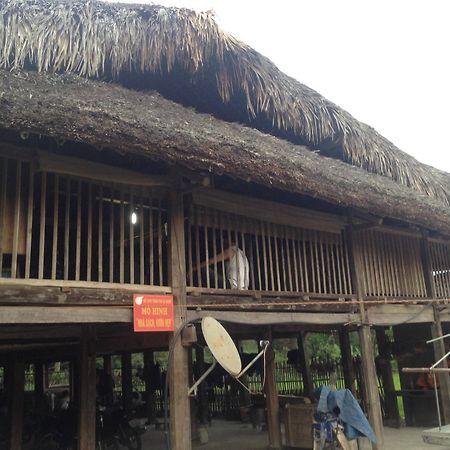 河江Thon Tha Tay Stilt House公寓 外观 照片